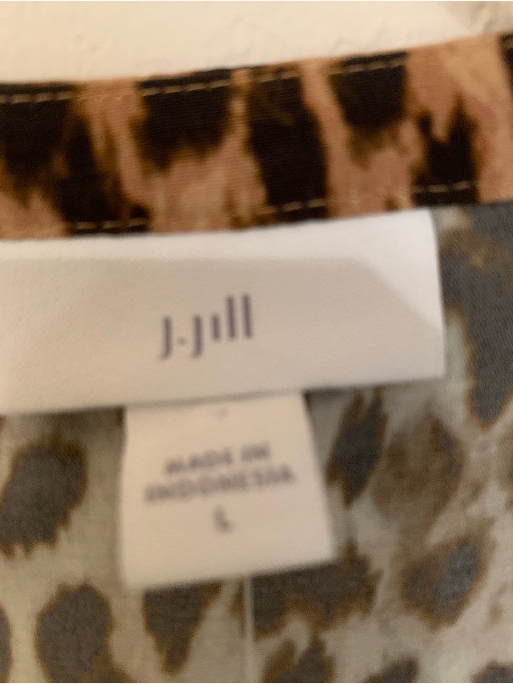 J. Jill Leopard Print Blouse in Brown and Black NWT L ret $89 - Picture 3 of 10